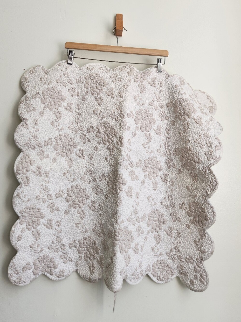 Pine Cone Hill Scalloped Floral Quilt Euro Sham Beige and White 2 Sided